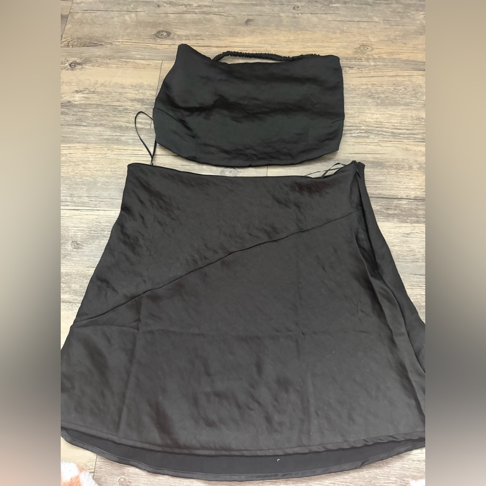 Chic Black Women's Skirt Set